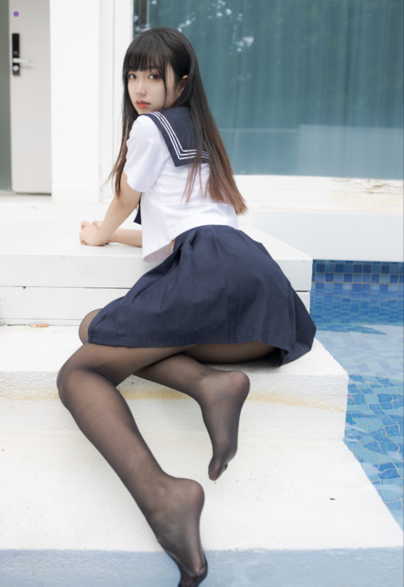 白丝萝莉控一只喵喵梓紧急企划写真图片以及视频资源合集