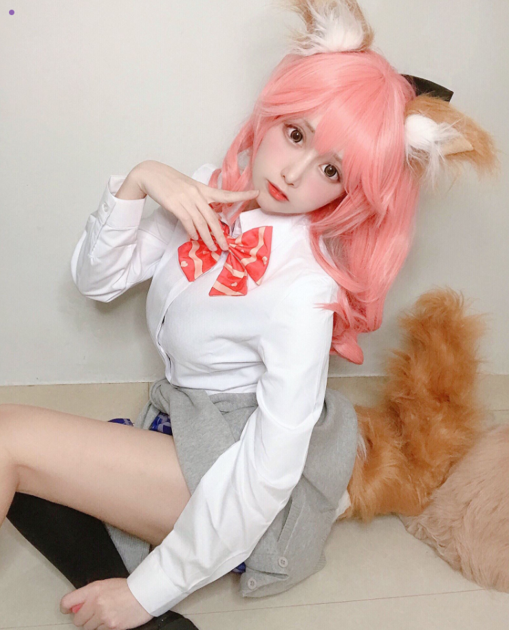 黑丝御姐凛子酱写真图片以及视频合集下载