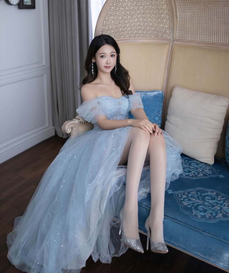 丝袜美腿福利 秀人网唐安琪写真套图合集下载