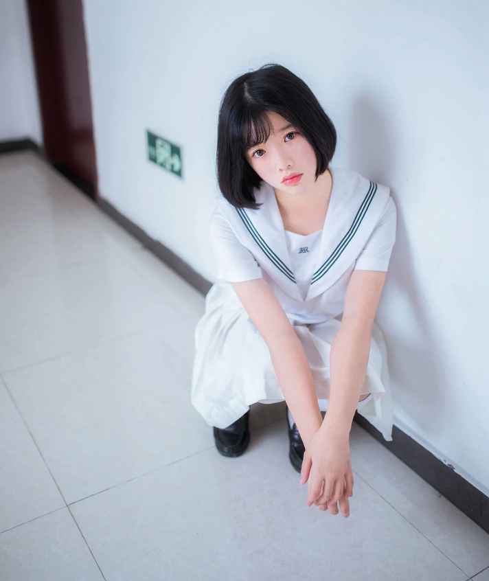 制服诱惑 喵糖映画写真资源合集下载