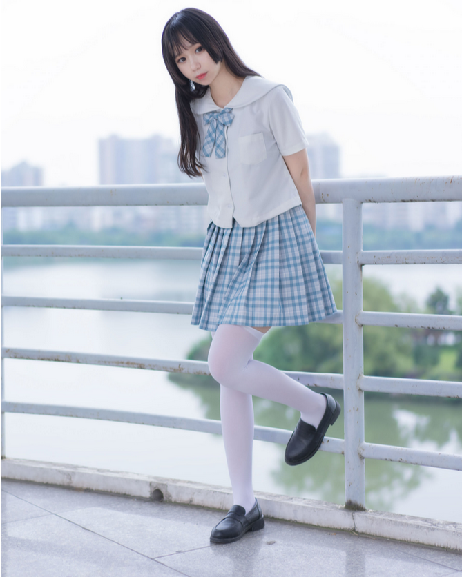 制服诱惑 喵糖映画旗下模特白色格子裙写真资源合集下载