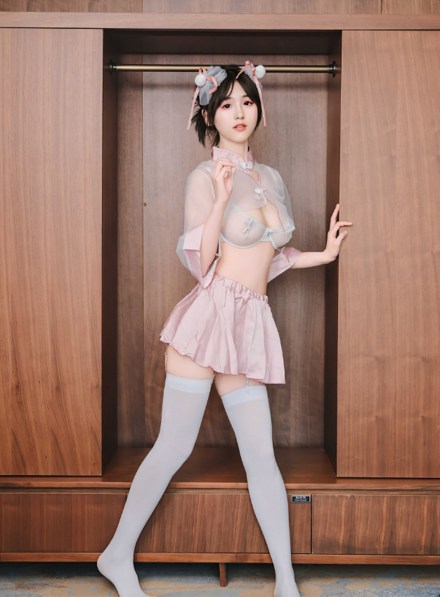 黑丝御姐奶芙乔乔秀人网写真图包合集下载