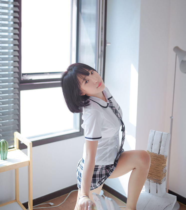 丝袜诱惑 姜仁卿 秀人网写真资源合集下载