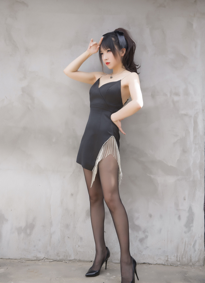 斗鱼主播小女巫露娜 时尚写真套图合集下载