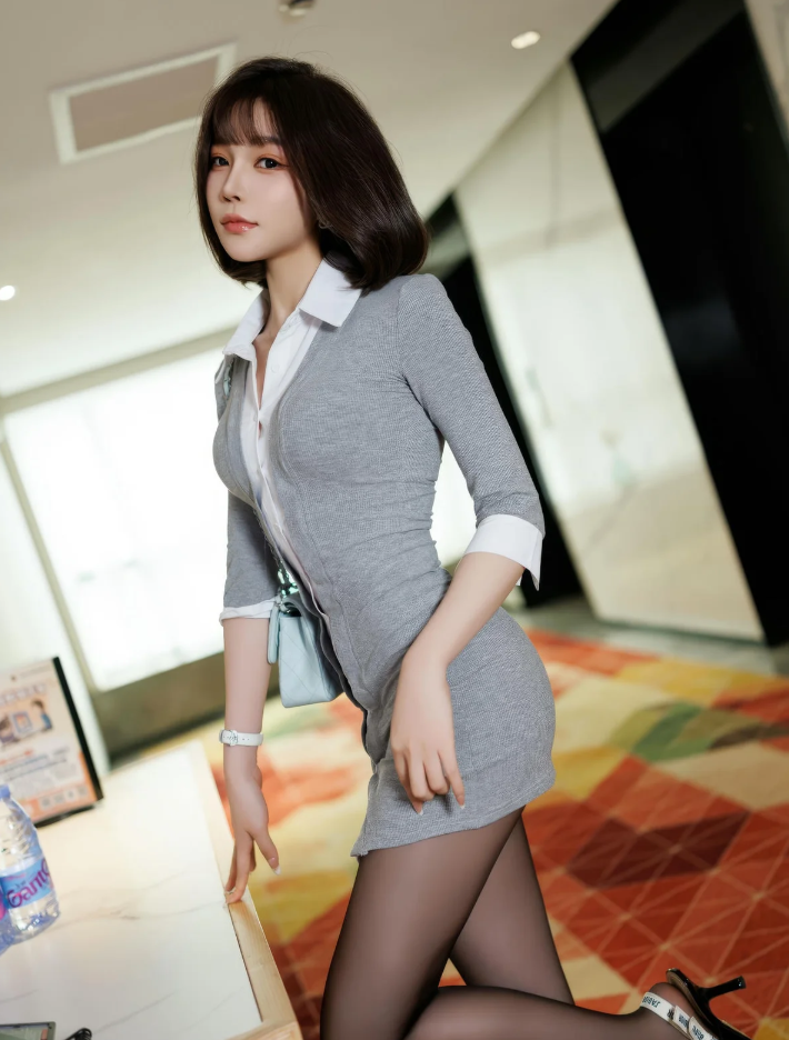 黑丝美腿福利 秀人网徐莉芝Booty写真资源合集下载 黑丝美腿福利 秀人网徐莉芝Booty写真资源合集下载