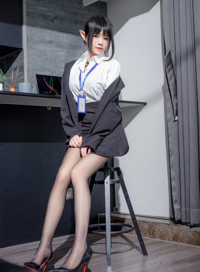 桜桃喵精灵OL写真套图合集下载 | 绝美制服诱惑
