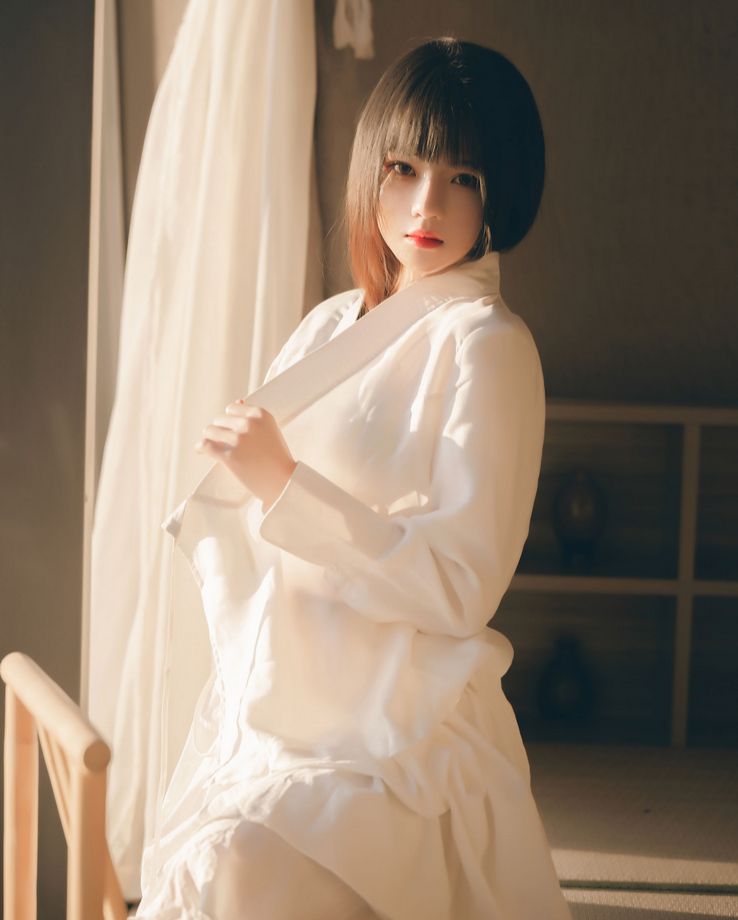 喵写真 桜桃喵:白色衬衫与黄昏夕阳主题写真 喵写真 桜桃喵:白色衬衫与黄昏夕阳主题写真