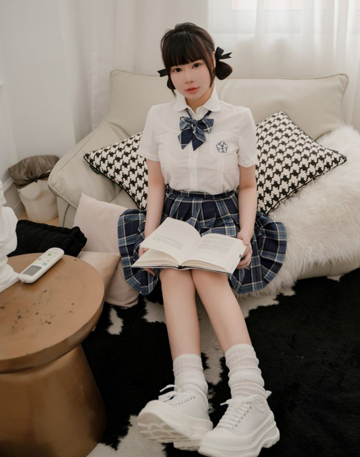 制服诱惑水塔塔 模范学院写真图包合集下载 制服诱惑水塔塔 模范学院写真图包合集下载