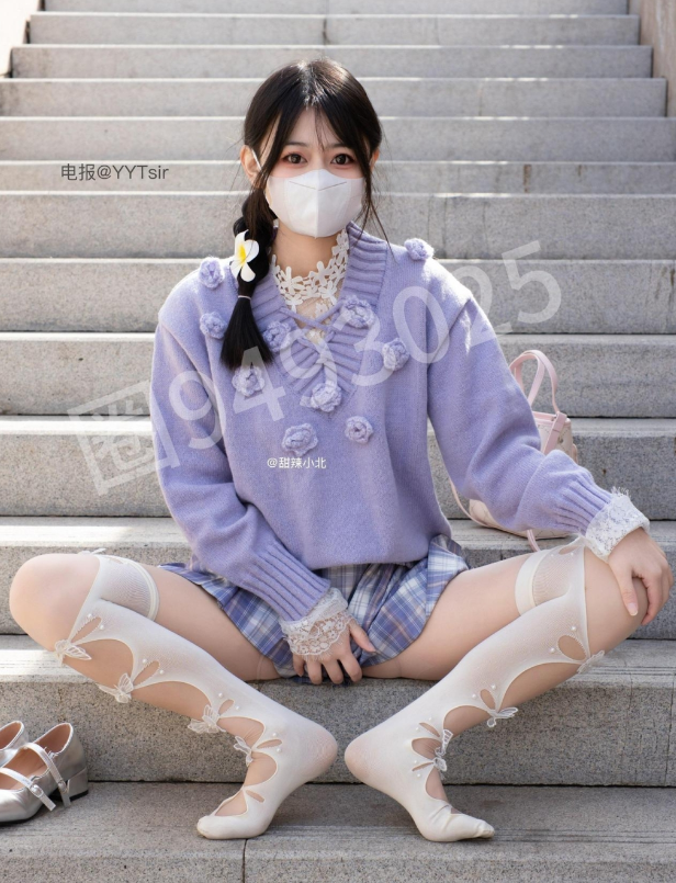 甜辣小北高清写真集 | 北京抖音红人豹纹诱惑与优雅居家风格摄影合集