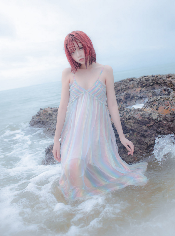 疯猫ss 海边梦幻写真套图合集下载