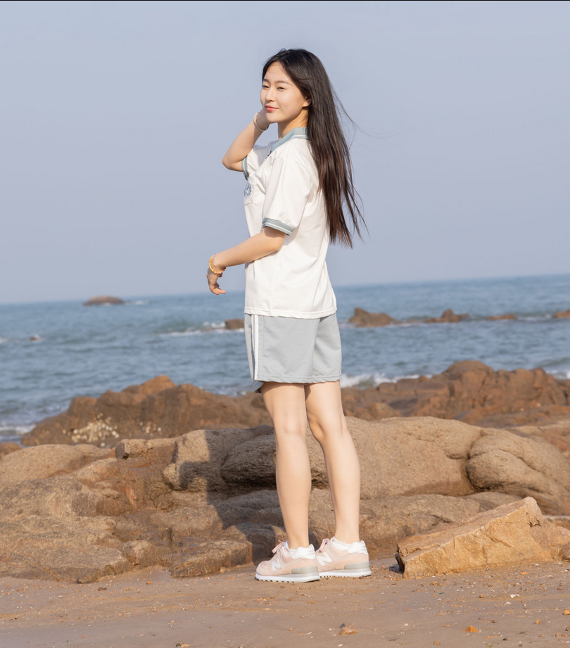 物恋传媒 美兔 海边清新写真套图合集下载