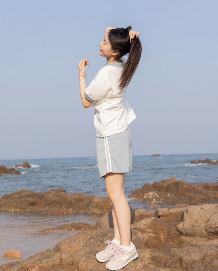 物恋传媒 美兔 海边清新写真套图合集下载