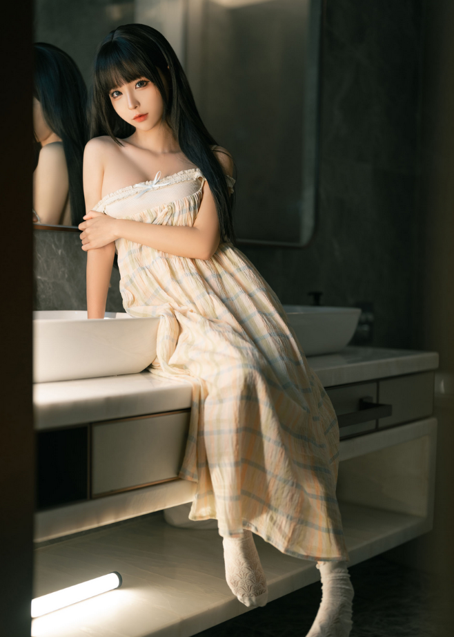 动漫博主 蠢沫沫:晨醒 - 格子连衣裙与白色袜子主题写真 动漫博主 蠢沫沫:晨醒 - 格子连衣裙与白色袜子主题写真