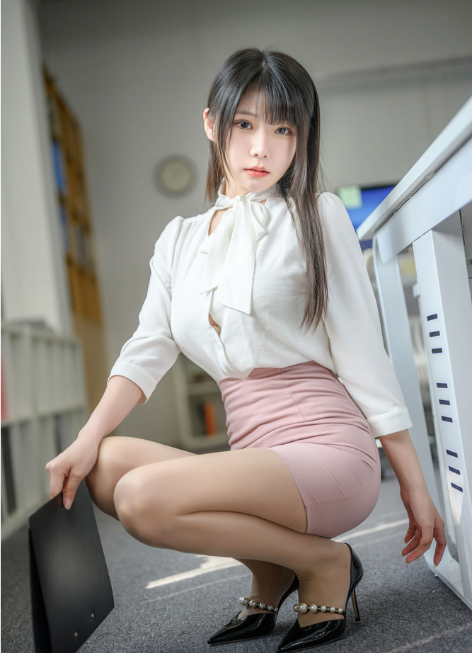 香草喵露露 办公室时尚写真套图合集下载 香草喵露露 办公室时尚写真套图合集下载