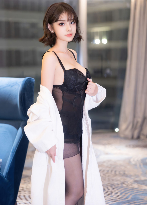 黑丝御姐黎苏苏秀人网写真资源合集下载