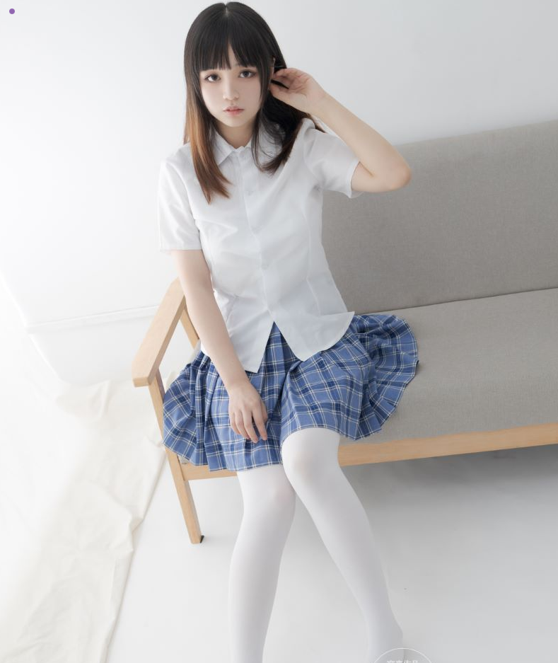 龙崎聆音写真合集：紧急企划高冷御姐风写真推荐