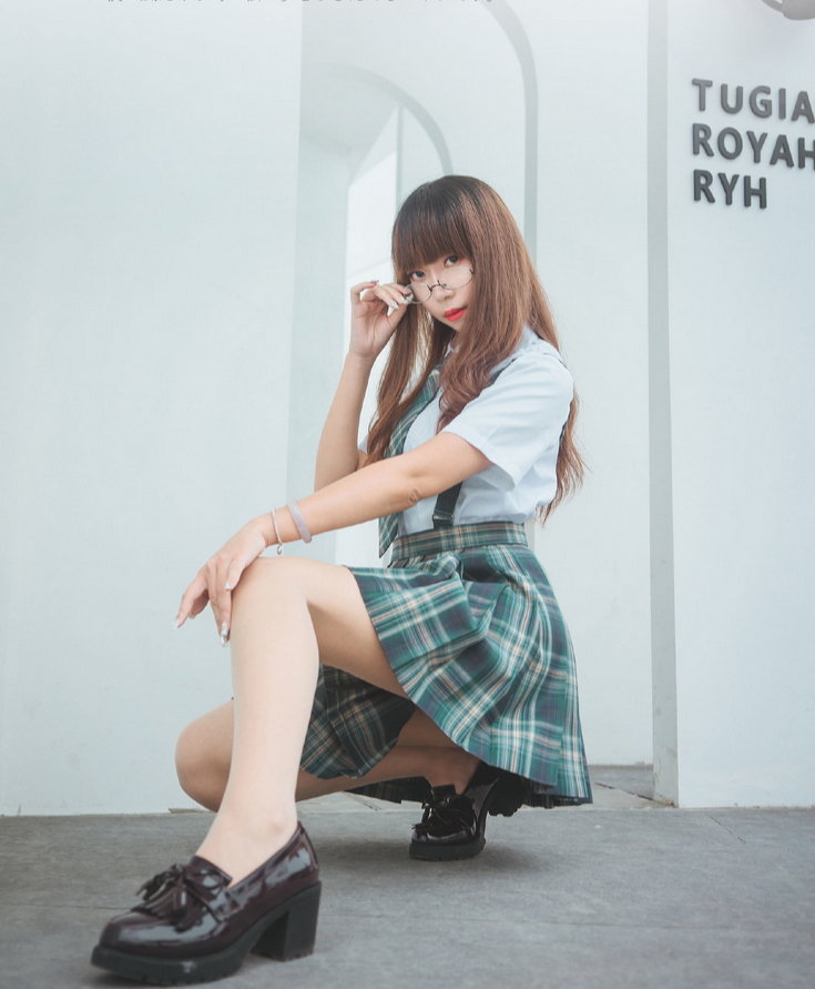 知名coser Money冷冷 JK制服写真资源合集下载 知名coser Money冷冷 JK制服写真资源合集下载