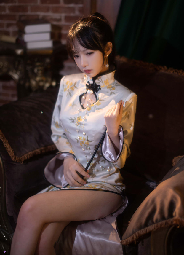 黑丝御姐 Shika小鹿鹿 写真图包合集下载