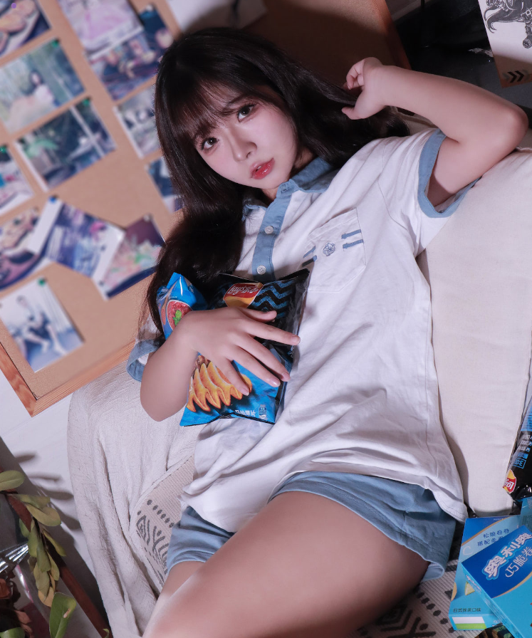 白丝美腿福利 yuuhui玉汇 秀人网写真套图合集下载