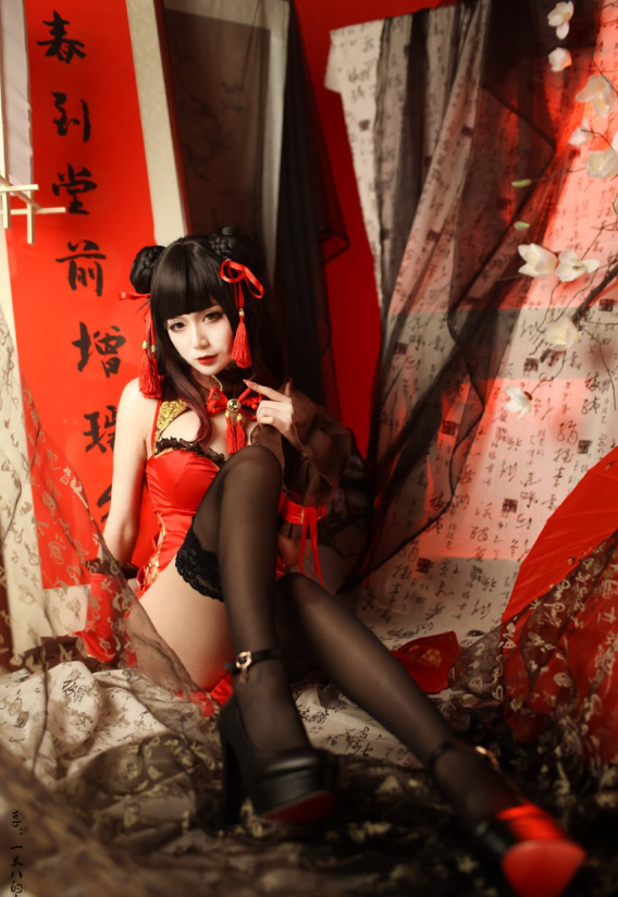 制服诱惑性感一米八的大梨子修女写真写真资源合集下载