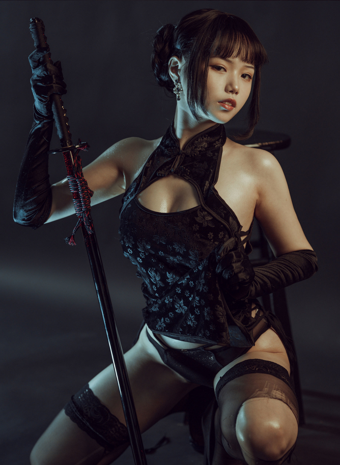 黑丝御姐 七月喵子写真资源合集下载