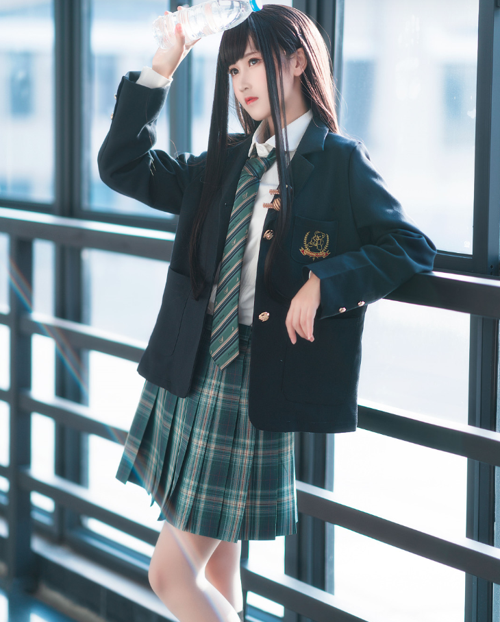 湿身三度69 浴缸情愫写真图片以及视频合集下载