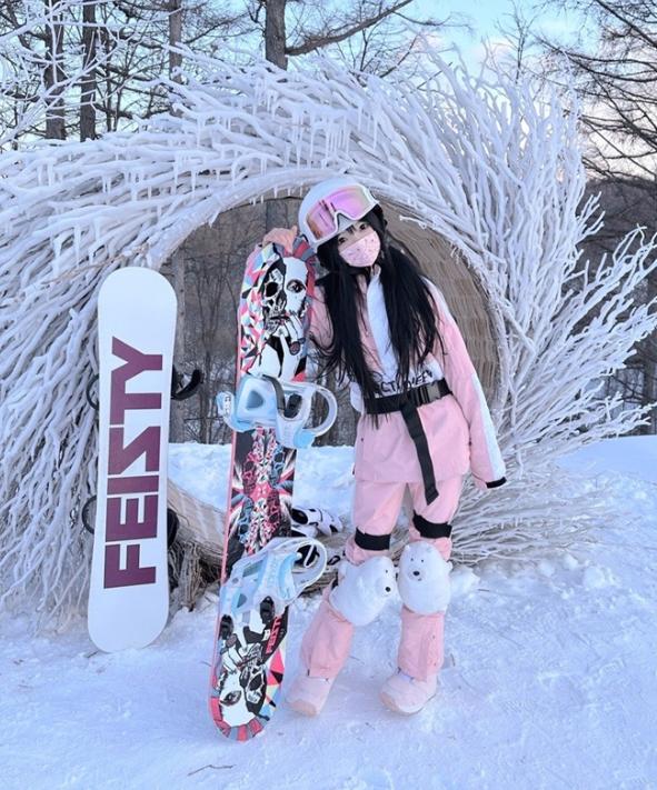 萝莉少女控微密圈可爱佐佐酱双面cos写真套图合集下载 萝莉少女控微密圈可爱佐佐酱双面cos写真套图合集下载