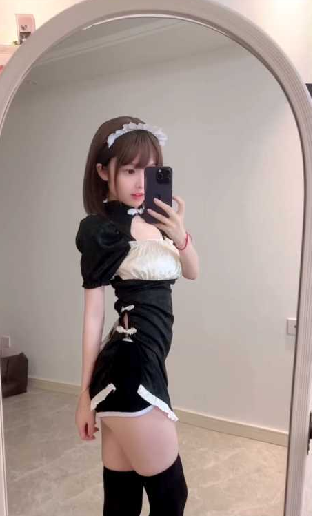 萝莉少女控微密圈双重可爱咬一口妃妃酱女仆与日常写真图片以及视频合集下载 萝莉少女控微密圈双重可爱咬一口妃妃酱女仆与日常写真图片以及视频合集下载