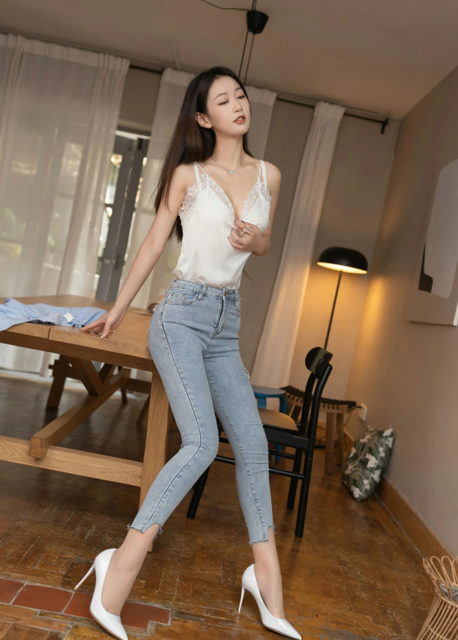 清新美腿福利 唐安琪秀人网写真套图合集下载