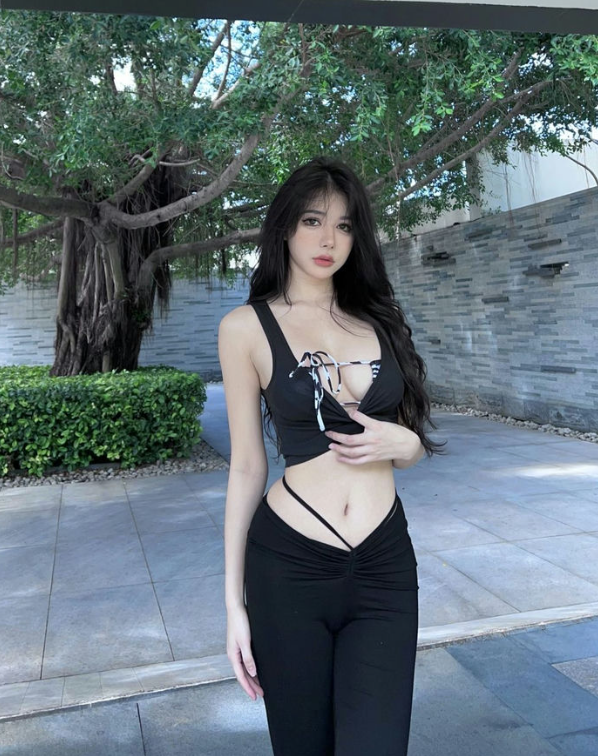 微密圈 媛媛酱Sayuki 知性 都市丽人写真套图合集下载