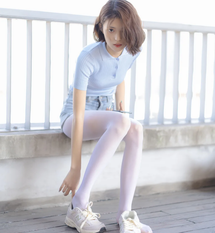 白丝美腿福利 媛媛森罗财团写真套图合集下载 白丝美腿福利 媛媛森罗财团写真套图合集下载