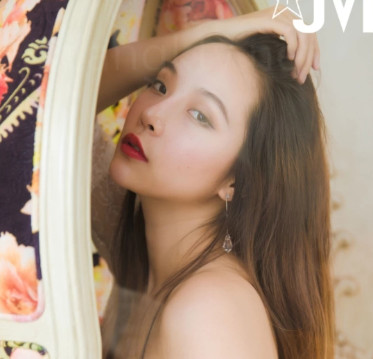 孙禾颐 多面魅力写真,居家慵懒与海滩性感并存写真资源合集下载 孙禾颐 多面魅力写真,居家慵懒与海滩性感并存写真资源合集下载