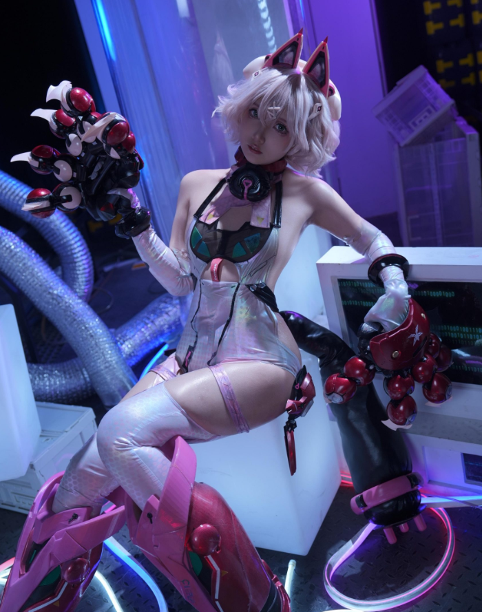 机甲少女小和甜酒 未来纪元写真图包合集下载