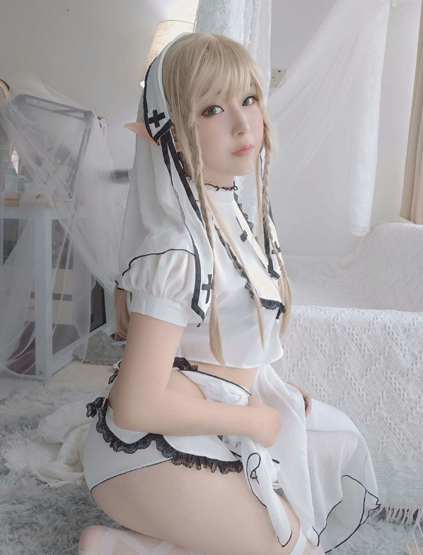 制服诱惑闪耀Latex小容仔咕咕厨房女仆服务写真图片以及视频合集下载 制服诱惑闪耀Latex小容仔咕咕厨房女仆服务写真图片以及视频合集下载