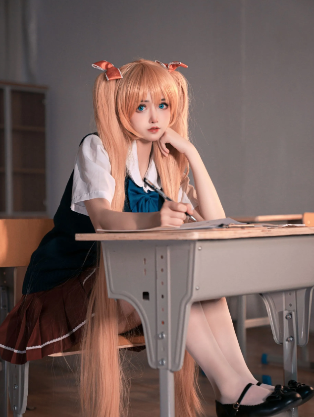 小礼好困甜美教室JK制服写真图包合集下载 小礼好困甜美教室JK制服写真图包合集下载