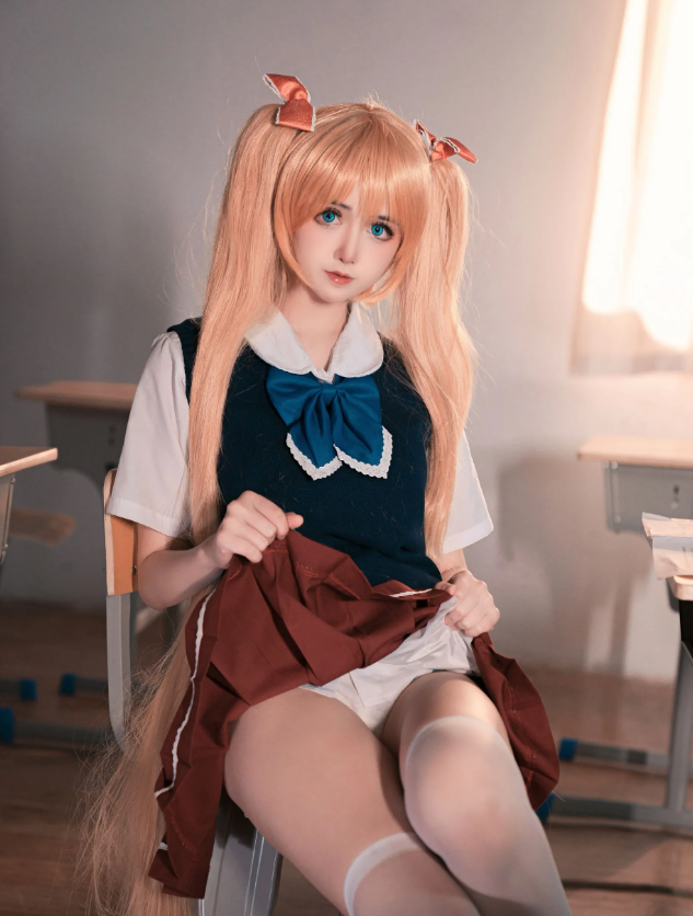 小礼好困甜美教室JK制服写真图包合集下载 小礼好困甜美教室JK制服写真图包合集下载