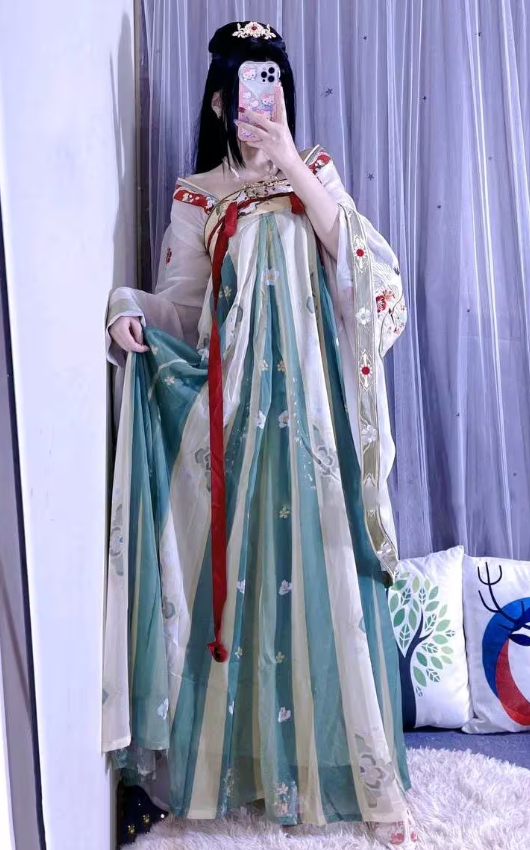 小青茗古风私房写真 | 丝袜美女日常氛围写真资源合集下载