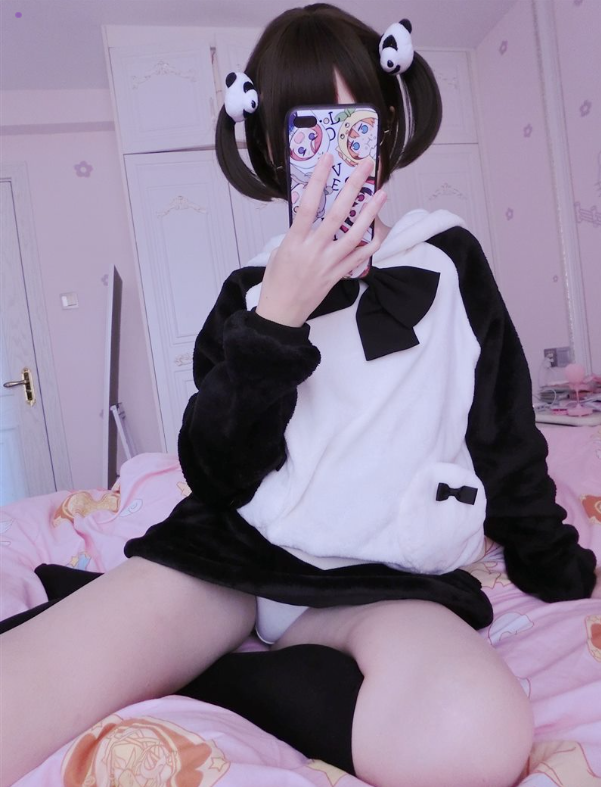 萝莉少女控诱惑工口小妖精萌系熊猫床照写真图包合集下载