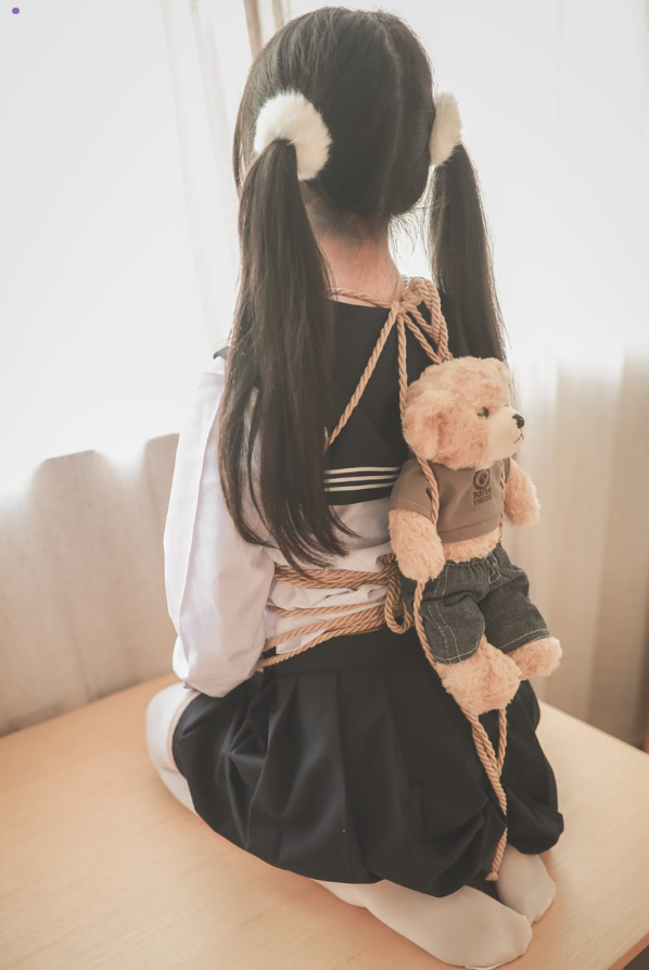 萝莉少女控诱惑工口小妖精萌系熊猫床照写真图包合集下载