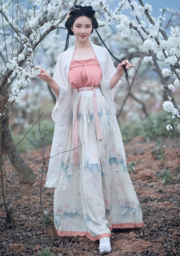 巨乳美女 高贵年年nnian 异域女神风情写真图片以及视频合集下载