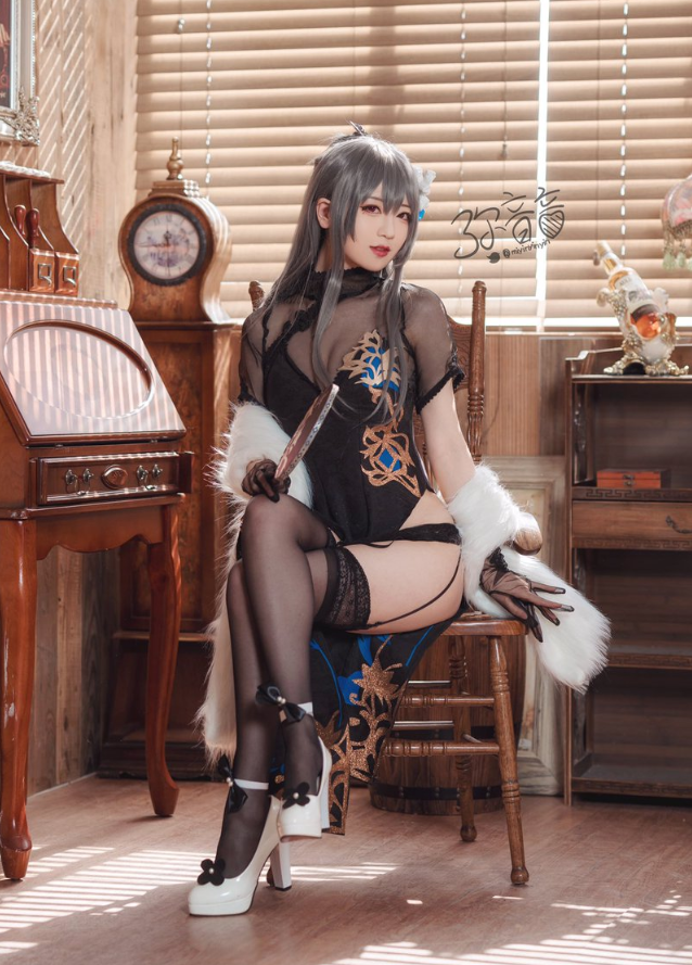 制服诱惑性感弥音音COS写真写真资源合集下载 制服诱惑性感弥音音COS写真写真资源合集下载