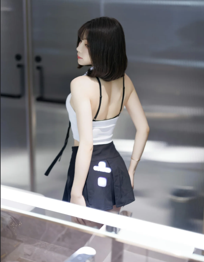 丝袜美腿福利 徐莉芝Booty秀人网写真套图合集下载