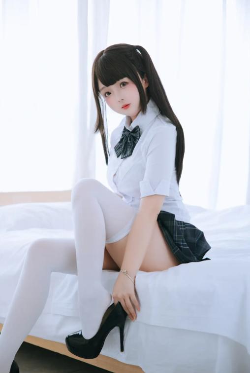 制服诱惑 娇羞日奈娇学妹制服诱惑写真图片以及视频合集下载