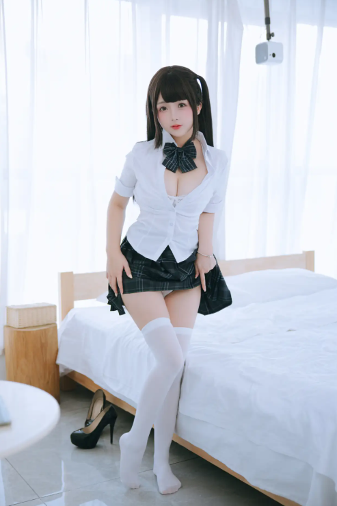 制服诱惑 娇羞日奈娇学妹制服诱惑写真图片以及视频合集下载 制服诱惑 娇羞日奈娇学妹制服诱惑写真图片以及视频合集下载