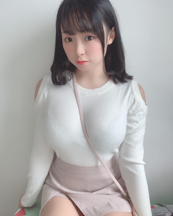 巨乳美女 甜美晴儿littlesshine 邻家女孩风情写真图片以及视频资源合集