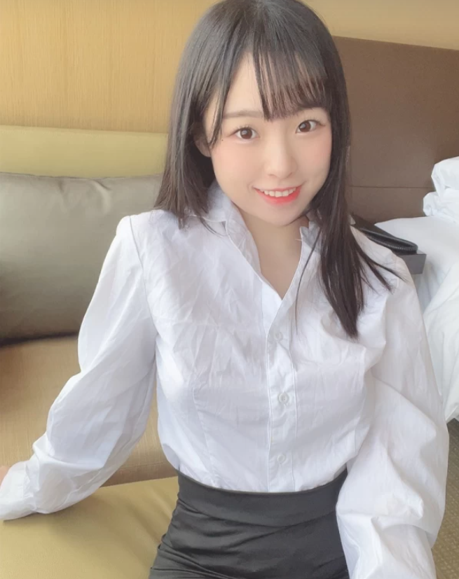 巨乳美女 甜美晴儿littlesshine 邻家女孩风情写真图片以及视频资源合集 巨乳美女 甜美晴儿littlesshine 邻家女孩风情写真图片以及视频资源合集