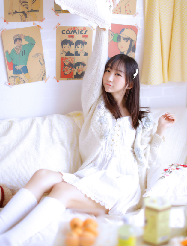 萝莉少女控少女日记甜美有鹿酱房间里的微笑写真图包合集下载