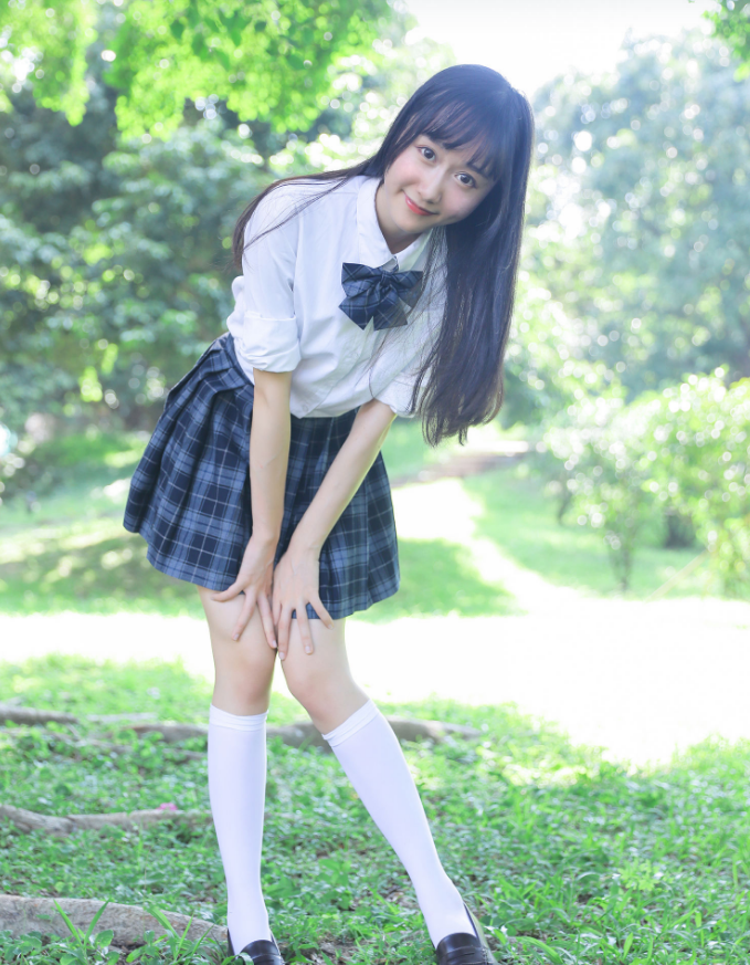 美腿控福利清纯木绵绵校园写真写真图包合集下载 美腿控福利清纯木绵绵校园写真写真图包合集下载