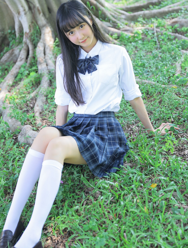 美腿控福利清纯木绵绵校园写真写真图包合集下载