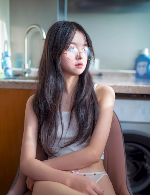 私房照片素人渔夫林书辞清纯窗边写真资源合集下载 私房照片素人渔夫林书辞清纯窗边写真资源合集下载